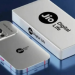 New Jio 5G Flip Phone dual display design