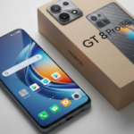 Realme GT 8 Pro का फ्रंट व्यू 144Hz AMOLED डिस्प्ले के साथ