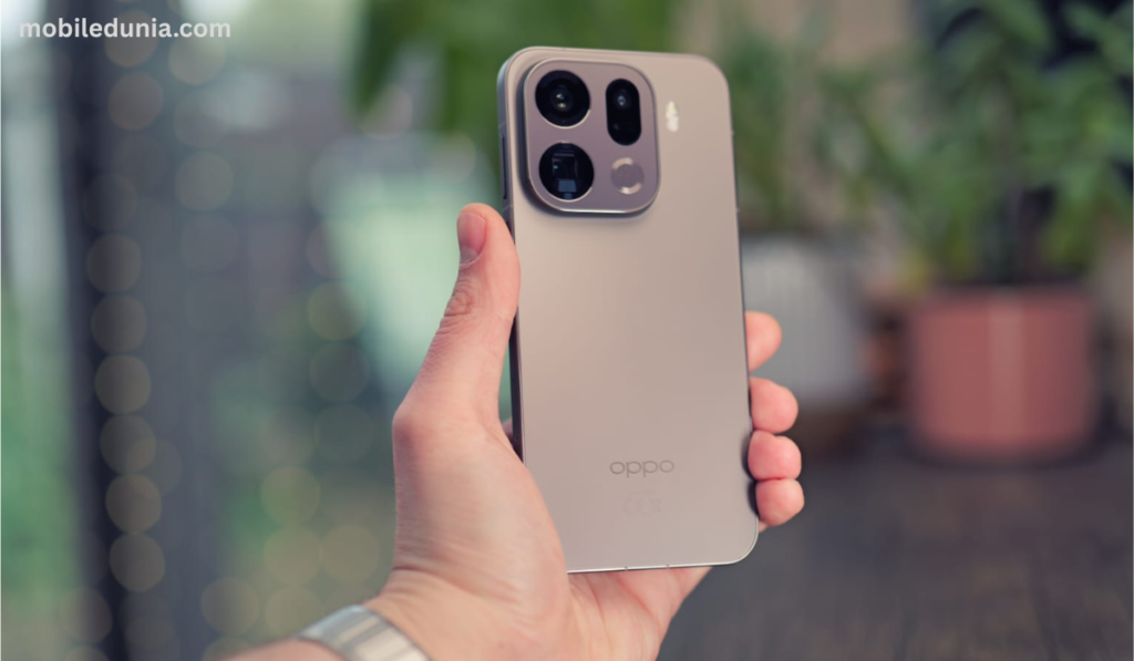 Oppo Find X9 Pro का ट्रिपल कैमरा सेटअप और पेरिस्कोप जूम कैमरा